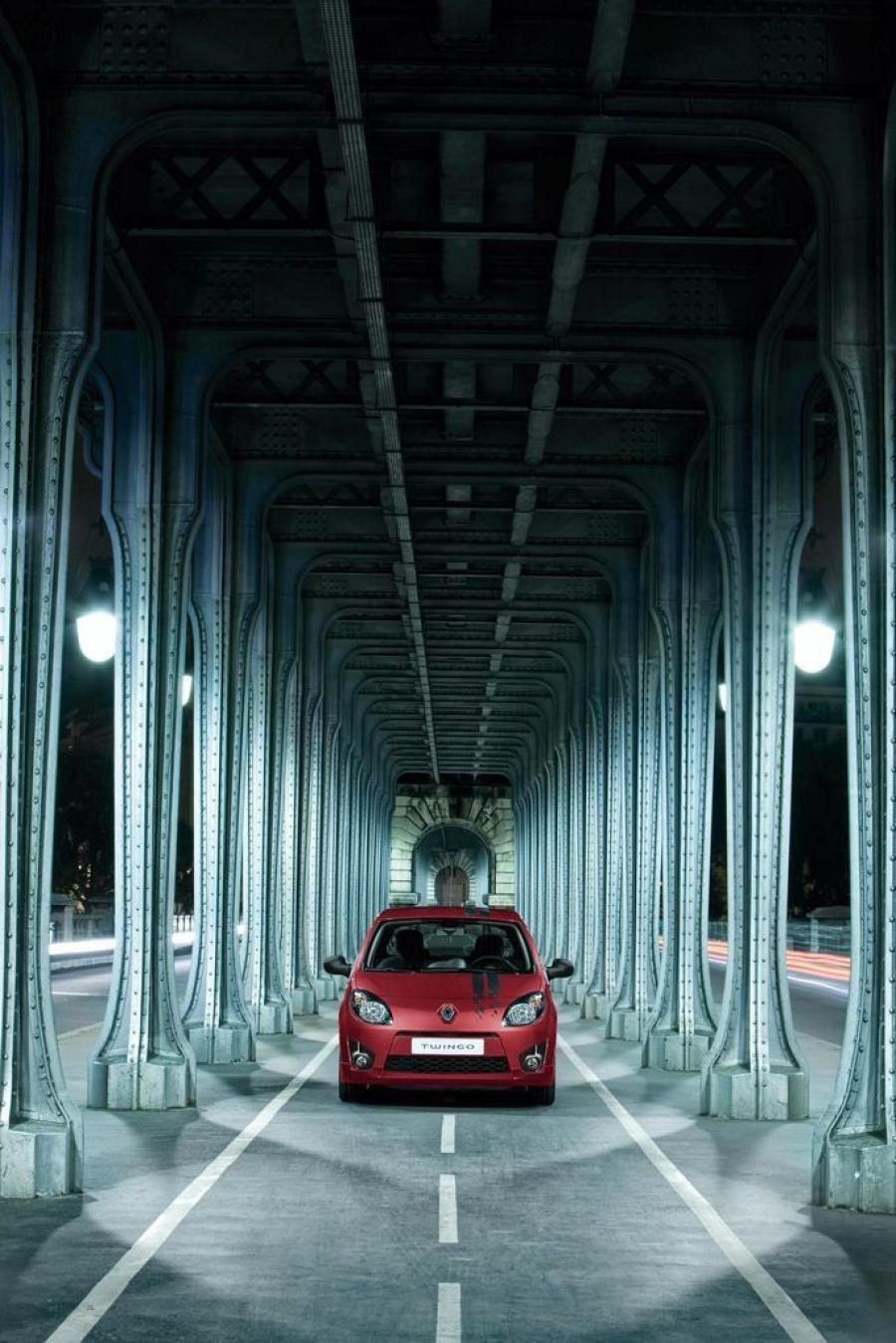  Renault Twingo Accessories 2009 года  (фото 18 из 21)